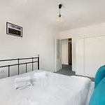 Rondo Onz View By Bookinghost Apartment *