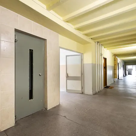 Rondo Onz View By Bookinghost * Βαρσοβία